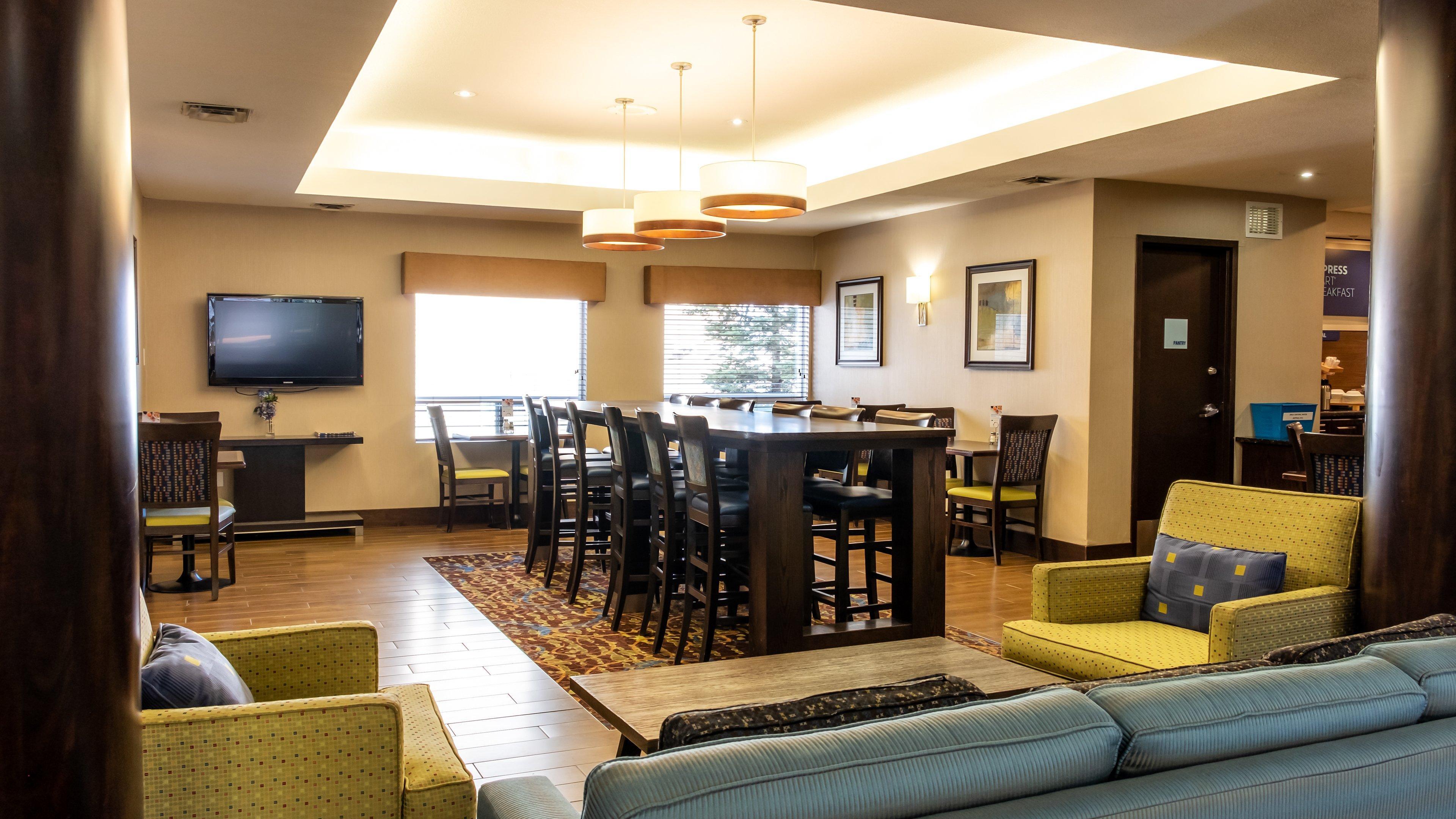 Holiday Inn Express Hotel & Suites - Edmonton International Airport By Ihg Nisku Exterior foto